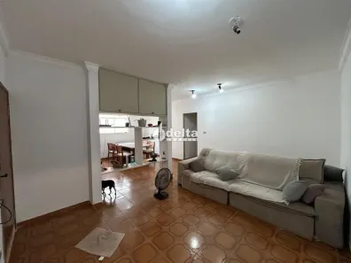 Casa com 5 Quartos à venda, 220m² no Brasil, Uberlândia
