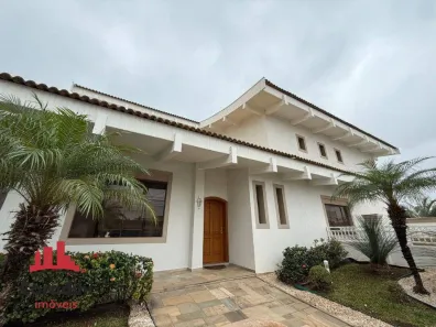 Casa com 4 Quartos para alugar, 550m² no Chácara Girassol, Americana