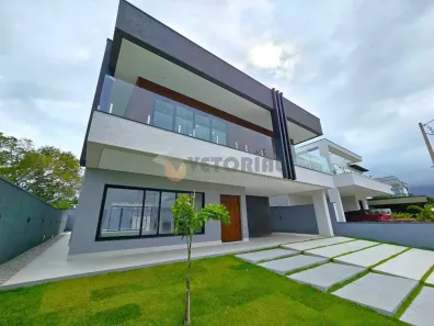 Sobrado com 5 Quartos à venda, 414m² no Balneário Copacabana, Caraguatatuba