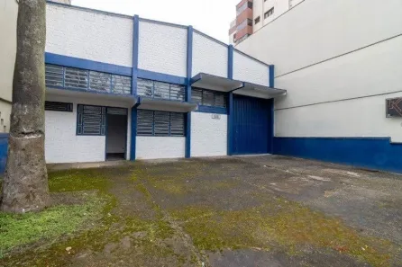 Galpão/Depósito/Armazém para alugar, 330m² no Petrópolis, Porto Alegre