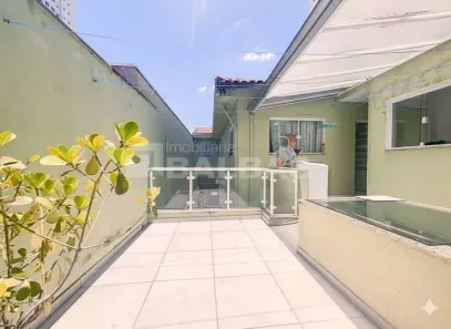 Sobrado com 4 Quartos à venda, 217m² no Vila Bertioga, São Paulo