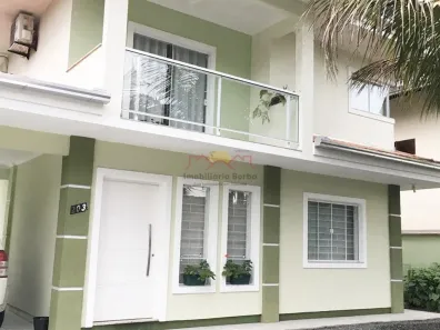 Casa com 3 Quartos à venda, 405m² no Anita Garibaldi, Joinville