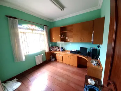Sobrado com 3 Quartos para alugar, 221m² no Chácara Urbana, Jundiaí
