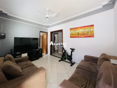 Casa com 5 Quartos à venda, 123m² no Jardim das Palmeiras, Uberlândia