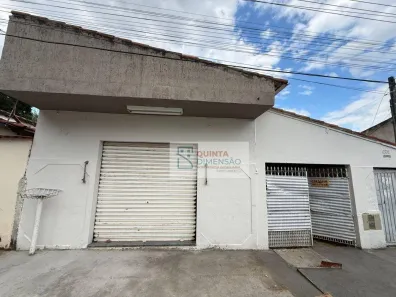 Casa com 3 Quartos para venda ou aluguel, 280m² no Vila Geny, Lorena