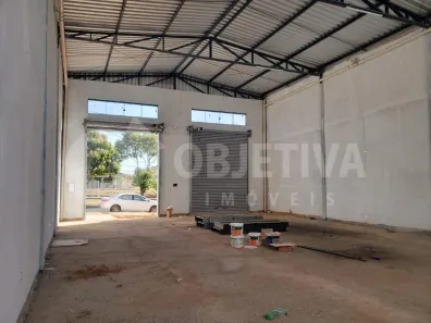 Galpão/Depósito/Armazém para alugar, 230m² no Jardim Holanda, Uberlândia