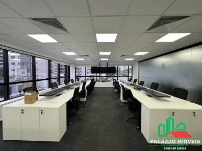 Prédio Comercial para alugar, 3000m² no Indianópolis, São Paulo