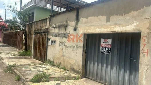 Casa com 3 Quartos à venda, 250m² no Santa Terezinha, Belo Horizonte