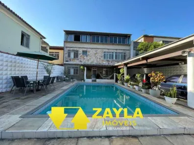 Casa de Condomínio com 3 Quartos para alugar, 270m² no Madureira, Rio de Janeiro