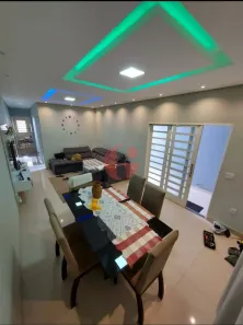 Sobrado com 3 Quartos à venda, 136m² no Residencial Altos do Bosque, São José dos Campos