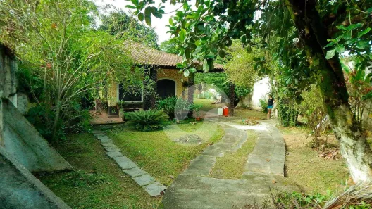 Casa com 3 Quartos à venda, 186m² no Baldeador, Niterói