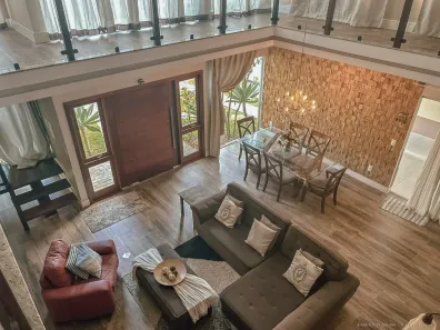 Casa com 3 Quartos à venda, 200m² no Loteamento Praia de Ibiraquera, Imbituba