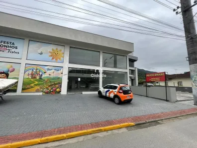 Sala Comercial para alugar, 174m² no Czerniewicz, Jaraguá do Sul