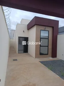 Casa com 2 Quartos à venda, 50m² no Guarujá, Montes Claros
