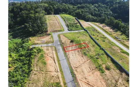 Lote/Terreno à venda, 360m² no Estados, Indaial