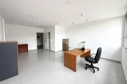 Sala Comercial para alugar, 49m² no Centro, Joinville