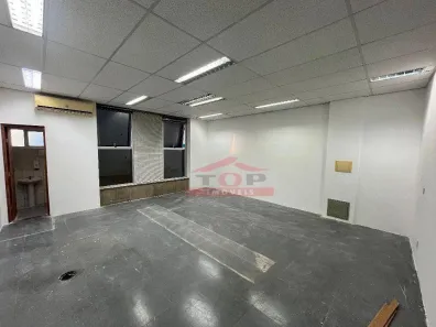 Prédio Comercial para alugar, 4500m² no Vila Aviação, Bauru