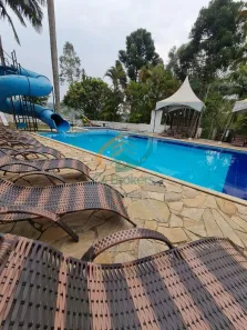 Fazenda/Sítio com 9 Quartos à venda, 680m² no , Igaratá