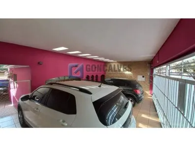Casa com 3 Quartos à venda, 243m² no Baeta Neves, São Bernardo do Campo