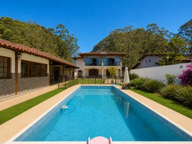 Casa com 3 Quartos à venda, 528m² no Granja Guarani, Teresópolis