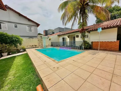 Casa com 4 Quartos à venda, 423m² no Camboinhas, Niterói