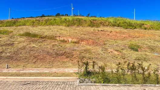 Lote/Terreno à venda, 300m² no Vina Del Mar, Juiz de Fora