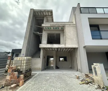 Sobrado com 3 Quartos à venda, 166m² no Costeira, São José dos Pinhais