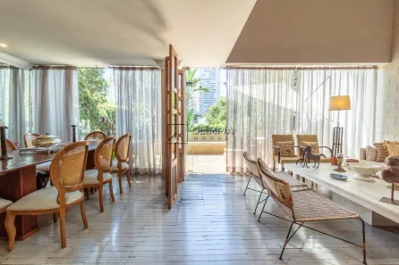 Casa com 3 Quartos à venda, 340m² no Campo Belo, São Paulo
