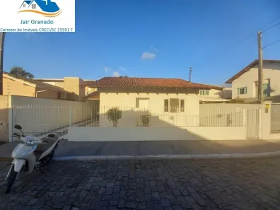 Casa com 2 Quartos à venda, 75m² no Centro, Camboriú