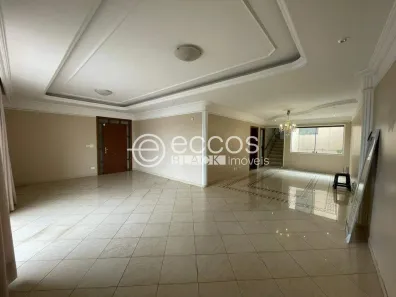 Casa com 4 Quartos à venda, 390m² no Lídice, Uberlândia