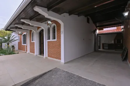 Casa com 2 Quartos para alugar, 80m² no Balneário Stella Maris, Peruíbe