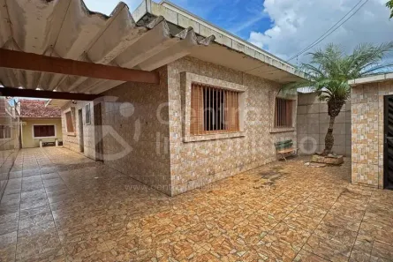 Casa com 3 Quartos à venda, 175m² no Balneario Samburá, Peruíbe