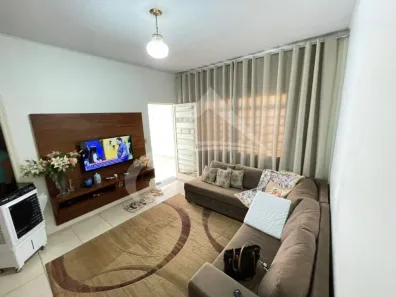 Casa com 3 Quartos à venda, 162m² no Vila Nova, Araçatuba