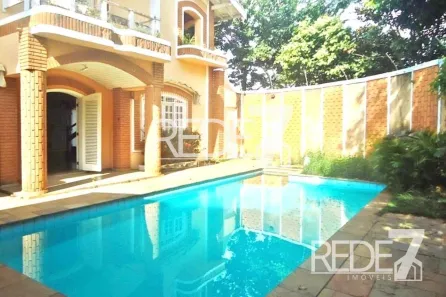 Sobrado com 4 Quartos à venda, 365m² no Vila Nogueira, Campinas