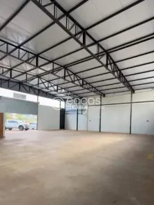 Imóvel Comercial à venda, 370m² no Jardim Patrícia, Uberlândia