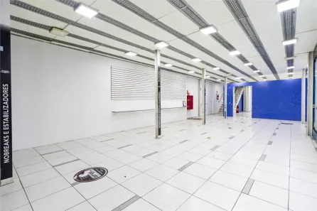Ponto Comercial com 2 Quartos para alugar, 261m² no Santa Efigênia, São Paulo