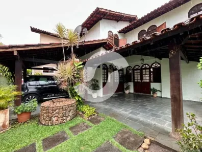 Casa com 3 Quartos à venda, 442m² no Piratininga, Niterói