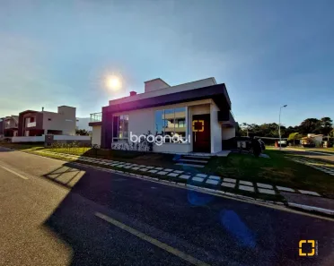Casa de Condomínio com 3 Quartos à venda, 205m² no São João do Rio Vermelho, Florianópolis