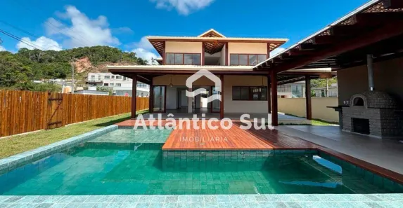 Casa com 4 Quartos à venda, 325m² no Jardim Atlântico, Ilhéus