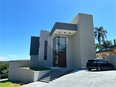Casa de Condomínio com 3 Quartos à venda, 350m² no Golf Gardens, Carapicuíba