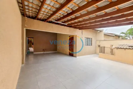 Casa com 4 Quartos à venda, 136m² no Coliseu, Londrina