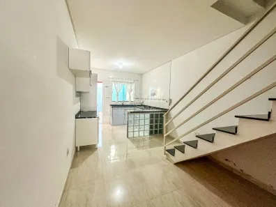 Sobrado com 2 Quartos à venda, 142m² no Vila Helena, Santo André
