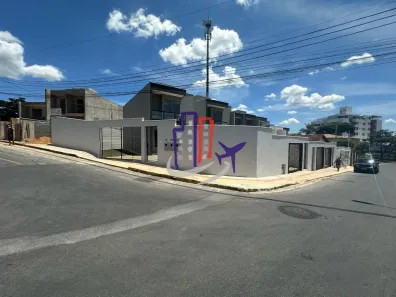 Casa com 3 Quartos à venda, 130m² no Centro, Contagem