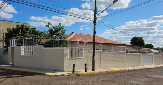 Casa com 3 Quartos à venda, 184m² no Vila Carvalho, Campo Grande
