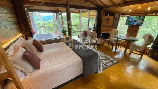 Casa com 3 Quartos à venda, 1800m² no , Santo Antônio do Pinhal