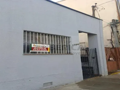 Casa com 2 Quartos para alugar, 70m² no Água Branca, São Paulo