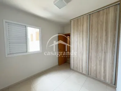 Apartamento com 3 Quartos para alugar, 90m² no Santa Mônica, Uberlândia