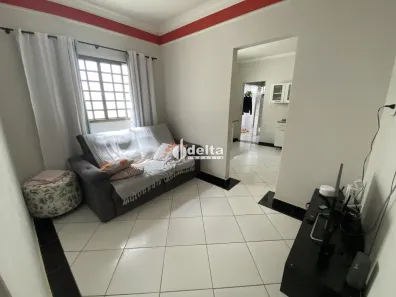 Casa com 3 Quartos à venda, 280m² no Nossa Senhora Aparecida, Uberlândia