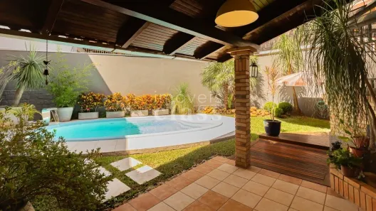 Casa com 5 Quartos à venda, 360m² no Chácara das Pedras, Porto Alegre