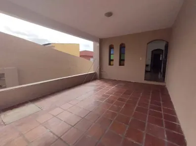 Sobrado com 3 Quartos à venda, 260m² no Vila Pirajussara, São Paulo